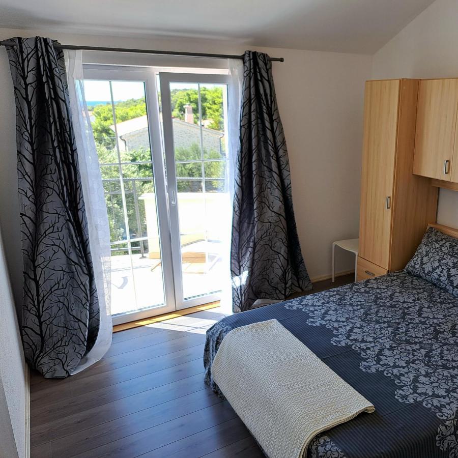 Apartment Oaza Mira Tribalj Eksteriør billede